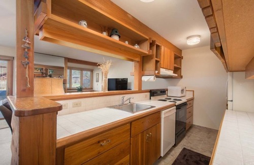 Moose Wilson Road Condo | JHRL - Geranium 2612 - First floor Aspens condo