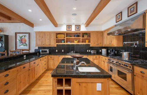 Teton Village House | JHRL - Granite Ridge Lodge 8 - Ski in, ski out luxury townhome