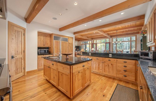 Teton Village House | JHRL - Granite Ridge Lodge 8 - Ski in, ski out luxury townhome