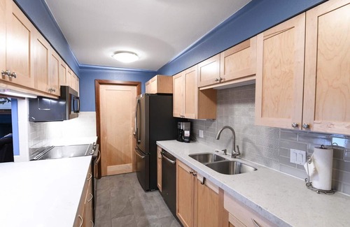 Teton Village Condo | JHRL - Teewinot D4, Great Slopeside Location