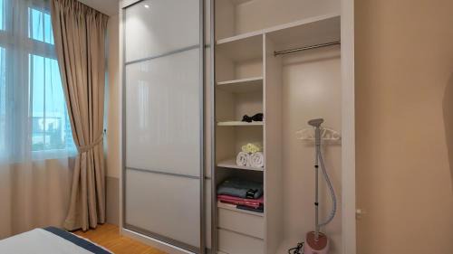 Kuching Apartment | Jia嘉 Homestay With L Balcony at Kuching Riverine Diamond Resort