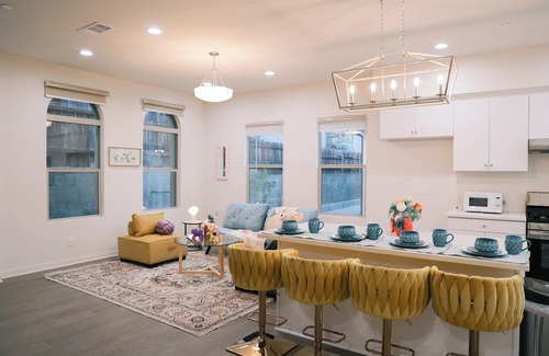 Alhambra House | Jie’s choice—Decent 2B brand new home 15mins to DT