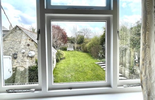 Corfe Castle Village House | Jiggers Cottage (Sleeps 6 + Baby)