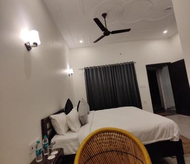 Ramnagar Hotel | Jim's Inn