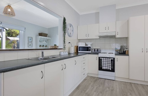 Warrnambool House | Jimley Cottage - Your home away from home