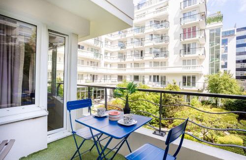 Issy-les-Moulineaux Apartment | Jimmy Home - Confort, central et calme