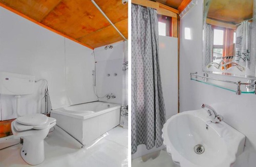 Srinagar Boat Rental | Jimmy's Houseboats