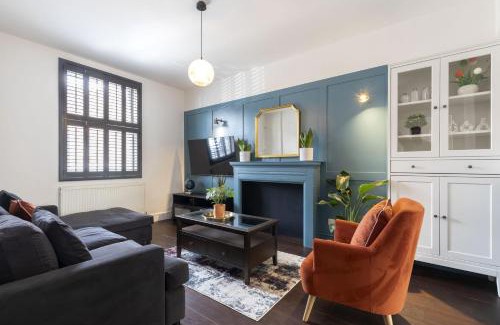 Cheltenham House | Jing House A Beautiful Two Bedroom Home