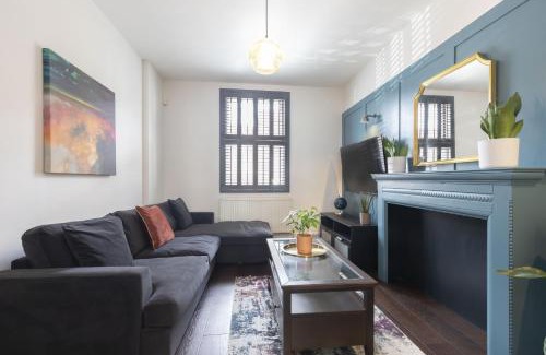 Cheltenham House | Jing House A Beautiful Two Bedroom Home
