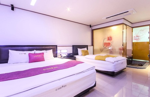 Chinju Hotel | Jinju Ice Cream