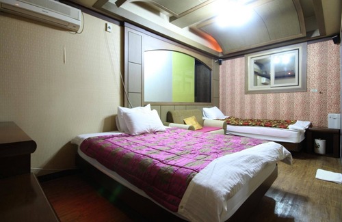 Jinju Hotel | Jinju MT