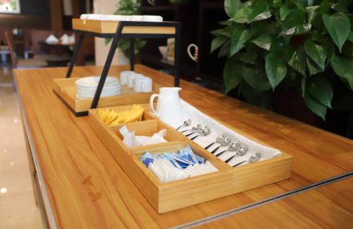 Jian Ye Hotel | Jinling Riverside Hotel