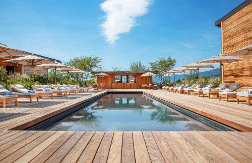 Crozet Hotel | Jiva Hill Resort - Genève