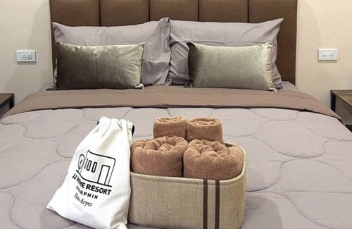 Phunphin Hotel | JJ HOME RESORT