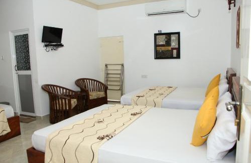 Trincomalee Hotel | JKAB Park Hotel