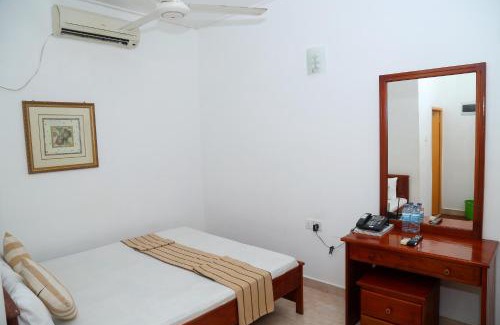 Trincomalee Hotel | JKAB Park Hotel