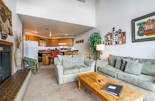 Birch Bay Condo | JL 1112: Spectacular View, Steps to the beach, Free Wi-fi.