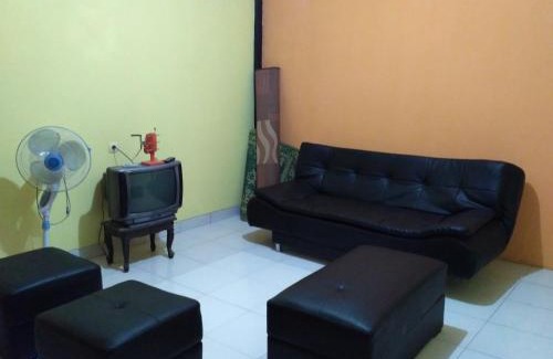 Madurejo House | Jlatren homestay eko