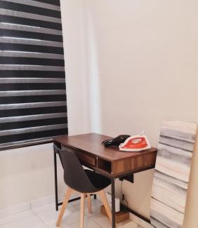 Johor Bahru House | JMKT 549 Homestay Mutiara Rini 8-10 pax