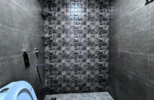 Sector 51 Apartment | JNS Roost