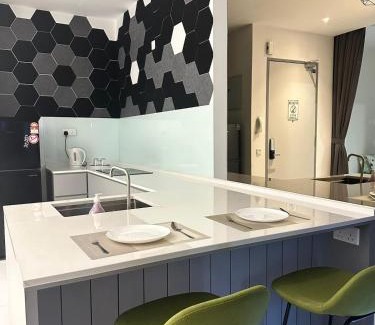 Bukit Indah Apartment | Joan's Hideout Sky Trees Serviced Apartment 4 pax JB Aeon Bukit Indah
