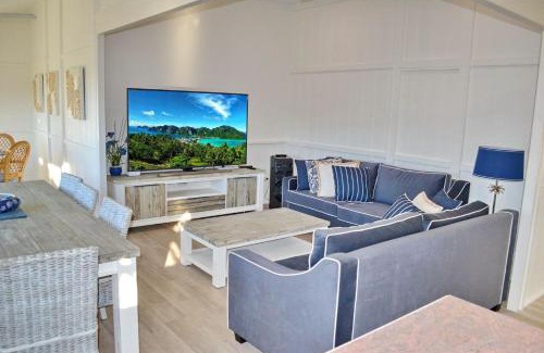 South West Rocks House | Joanna Cottage - Bring your own linen