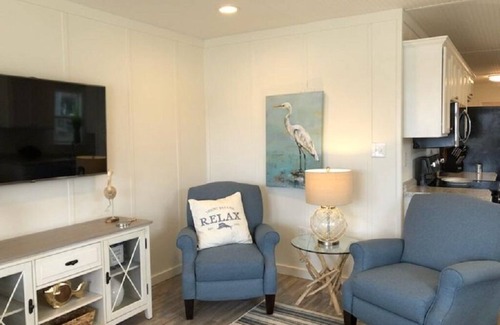 Venice House | Joat 2 - Spacious Houseboat Sleeps 9-12