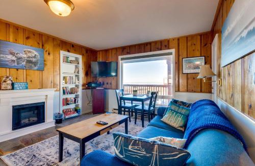 Rockaway Beach Apartment | Joe's Oceanview Getaway