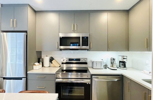 Canmore House | Joe’s Brand New 2 King Bedrooms Townhome in Canmore