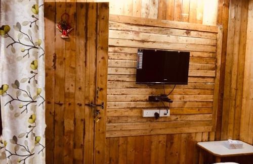 Arambol Hotel | Joes Cottage and Caffe