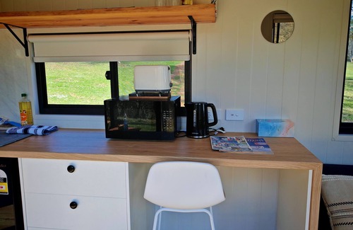 Braemar Bay House | Joey @ Braemar Bay Holiday Park