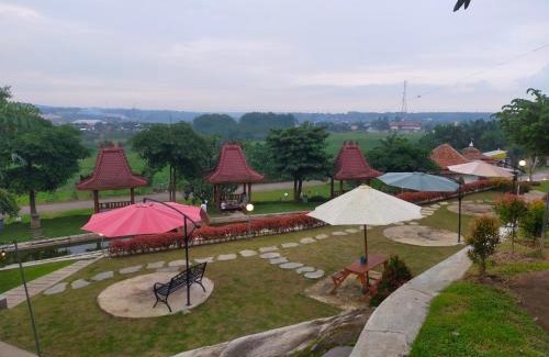 Semarang Hotel | Joglo Kumpul Resort