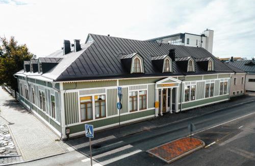 Ylamylly Hotel | Johanssonin talo 1849