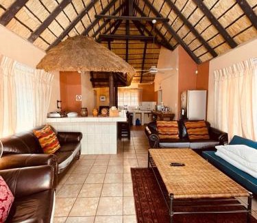 Marloth Park Ski Chalet | John and Noleen's place