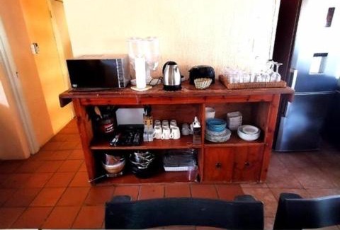 Marloth Park Ski Chalet | John and Noleen's place