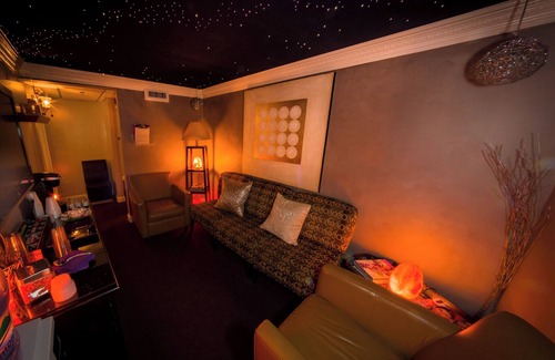 Plymouth Cultural District Hotel | John Carver Inn & Spa