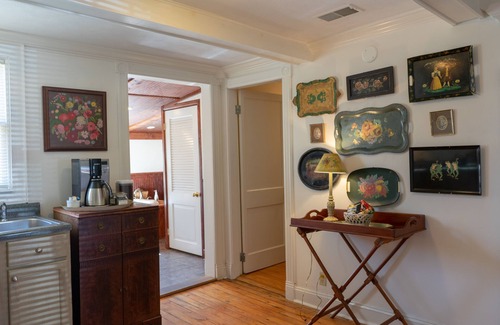 Bardstown Cottage | John Fitch Cottage, 1BR - Patio - Downtown