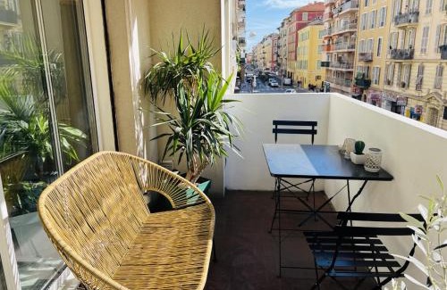 Quartier du Port House | John Homestay Room in Nice