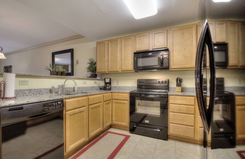 Pigeon Forge Condo | John's Mtn Blessing w/2 Pools, Hot tub, Arcade Games 7 BR & 6 BA. Sleeps 20+