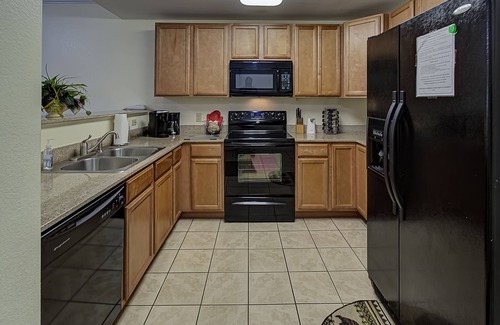 Pigeon Forge Condo | John's Mtn Blessing w/2 Pools, Hot tub, Arcade Games 7 BR & 6 BA. Sleeps 20+