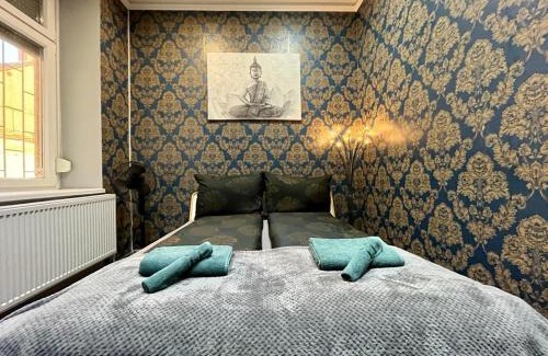 Debrecen Apartment | JohnGold Buddha Room