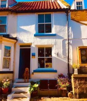 Staithes Apartment | Johnny Reb Cottage In the heart of Staithes