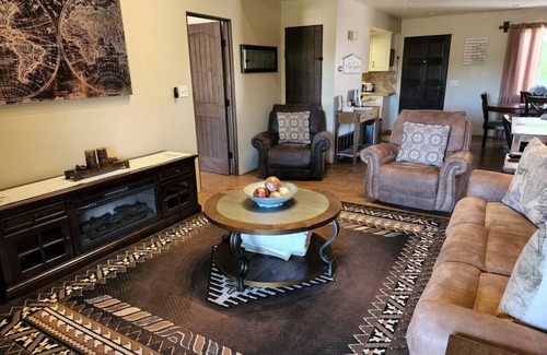 Oak Creek Condo | Johnny's Sedona Getaway - 2 Primary Suites 2 Bath