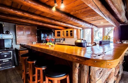 Eden Cabin | Johnson's Historic Cabin Getaway