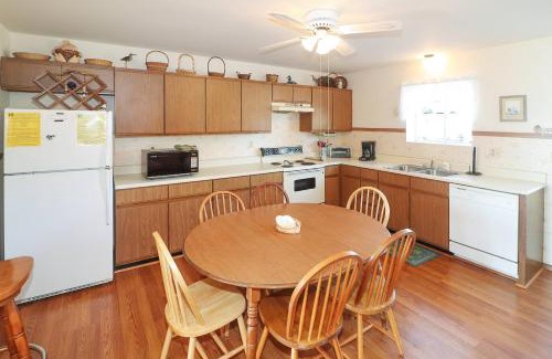 Deep Hole House | Joint Venture - Pet friendly & water views!