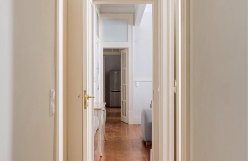 Santa Maria Maior House | JOIVY Astonishing 4BR home in Baixa, 5mins to Santa Justa Lift