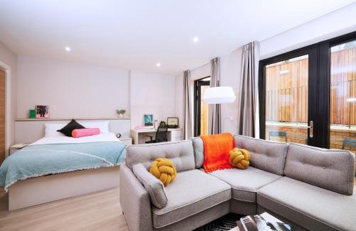 Leith Apartment | JOIVY at Vita Iona Street - Adults only