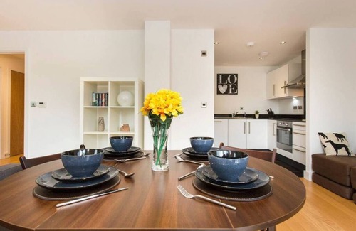 Charlton Apartment | JOIVY Cosy apartment next to Westcombe Park