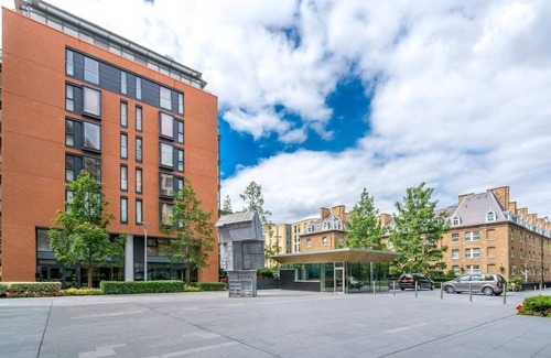 Churchill Apartment | JOIVY Luxury Studio in the Heart of London