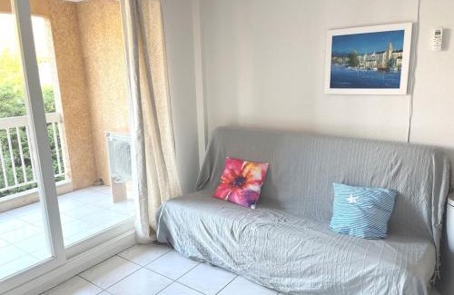 Cavalaire-sur-Mer Apartment | Joli 2 pièces cabine climatisé dans une résidence avec piscine